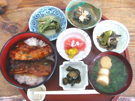 秋田県　きのこや　岩魚の蒲焼定食