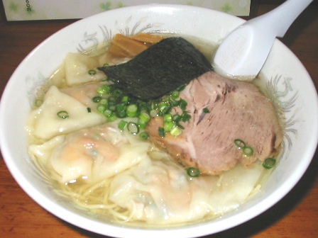 福島　伊達屋　ワンタン麺