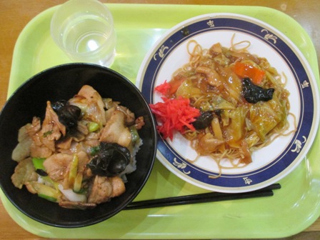仙台　北京餃子　豚バラ丼・選べる麺セット（広東焼きそば）