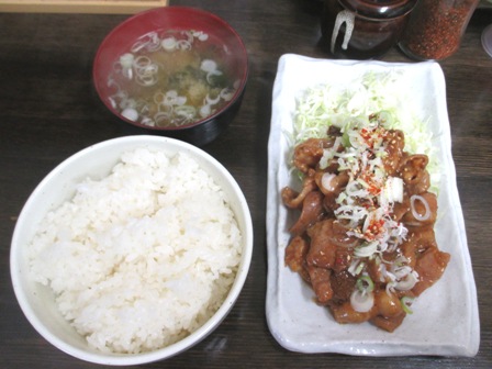 仙台　ホームラン食堂　ホルモン味噌焼きランチ