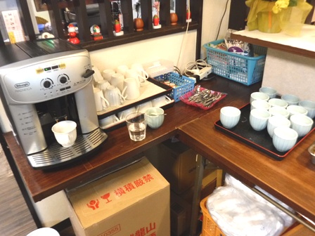 仙台　須賀の家　コーヒー・杏仁豆腐コーナー