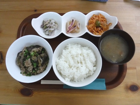 仙台　ＫＡＺＵキッチン　豚肉と茄子炒め定食大盛