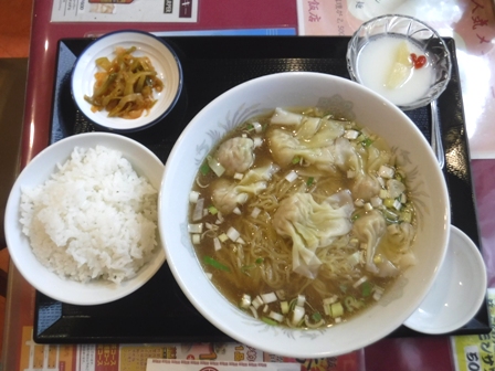 仙台　美香園　ワンタン麺ライス
