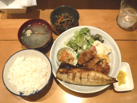仙台　雷太　焼き魚とユーリンチの定食