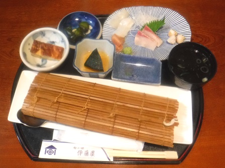 仙台　伊藤屋　鯛ご飯・カニご飯のハーフ＆ハーフ（刺身付き）定食