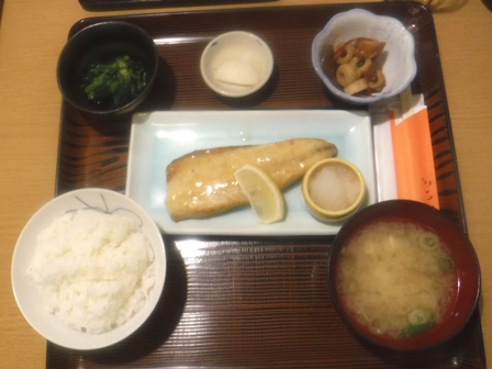 仙台　ぜいご　焼き魚定食
