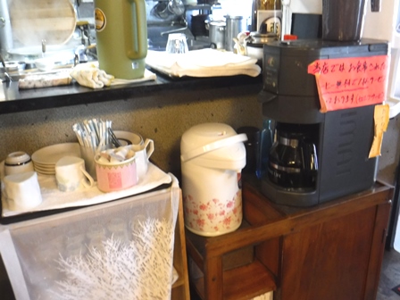 仙台　吉田屋食堂　セルフコーヒー