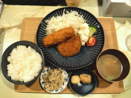 仙台　ｂｌｏｏｍ　メンチカツとササミチーズフライ定食