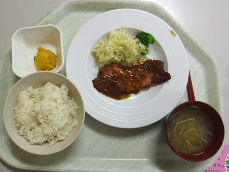 仙台　市役所食堂　ポークソテー