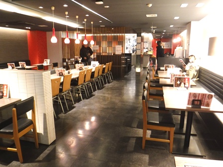 仙台 北京餃子 店内