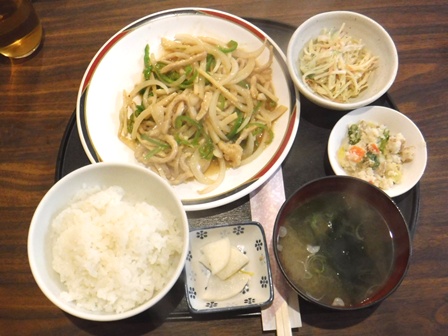 仙台　四季　豚肉とピーマンの細切り炒め定食