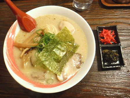 仙台　天ぱり　久留米ラーメンサービス盛り