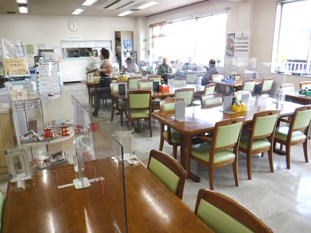 仙台　花き市場食堂　店内
