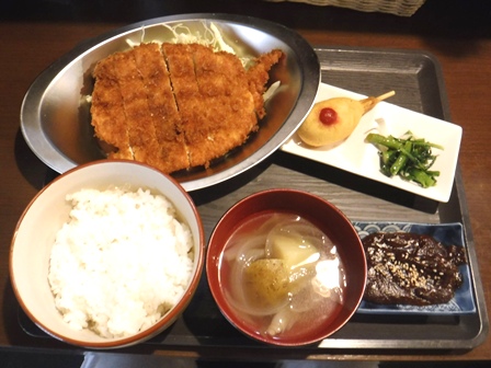 仙台　おれこな食堂　はみでるチキン味噌カツ