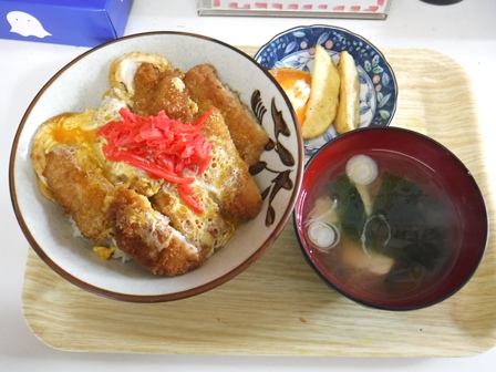 仙台　さくら　カツ丼