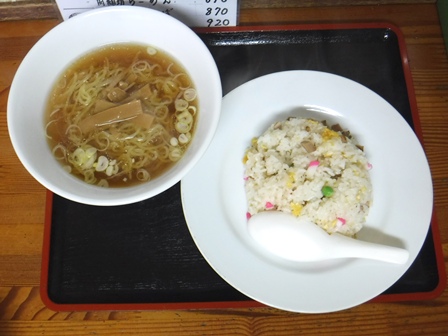 仙台　三冠王　チャーハン半ラーメン