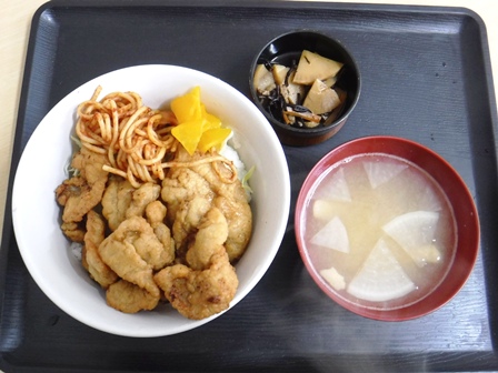 仙台　うめぇ～丼　豚からあげ丼