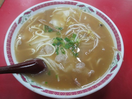 明石　江洋軒　ワンタン麺